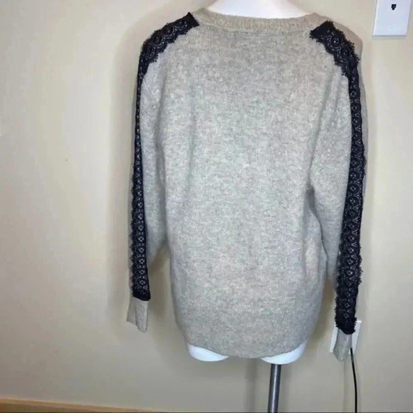 Zara Black Lace Trim Oversized V.neck sweater - Picture 6 of 13